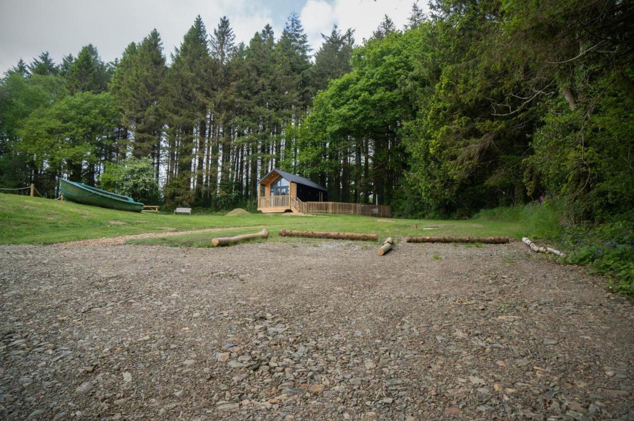 Cabin In The Woods - 1 Bedroom Lodge - Kilgetty Stepaside  外观 照片